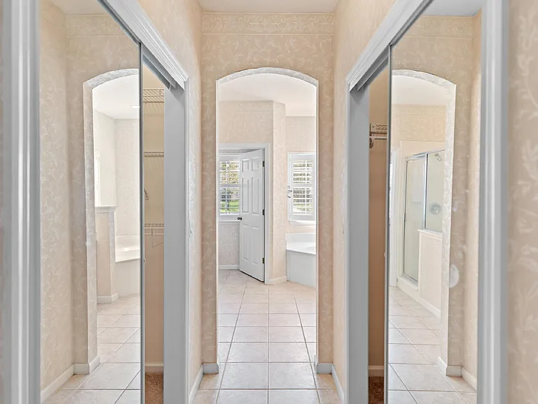 572 Redberry Ln — Photo 25