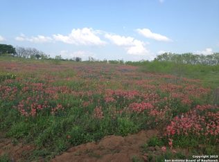 4821 Rakowitz Rd, Adkins, TX 78101