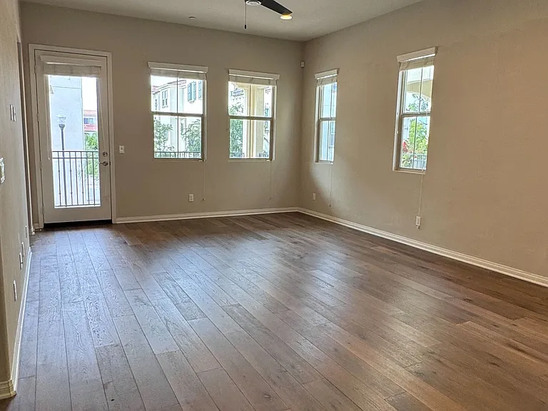 2233 W Anacasa Way — Photo 6