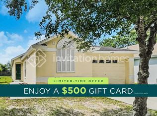 7462 Oxford Garden Cir, Apollo Beach, FL 33572