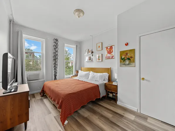 91 Somers Street image 6 of 11