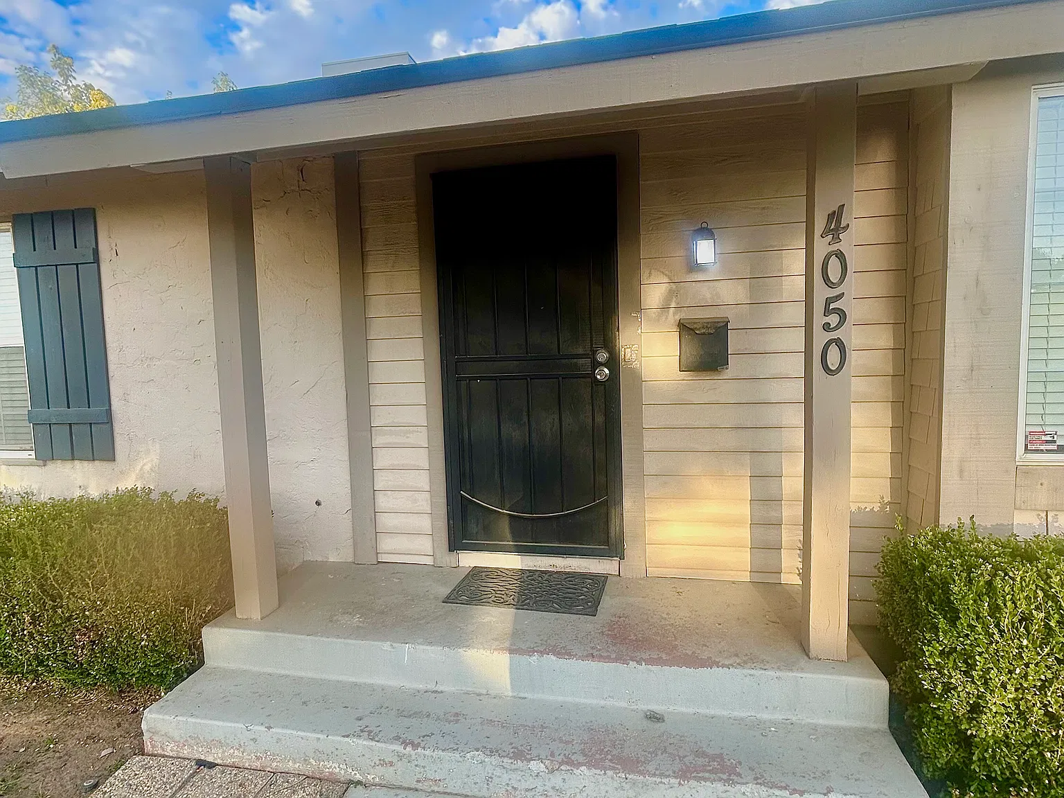 2 bed, 950 sqft, $1,750 — Photo 2
