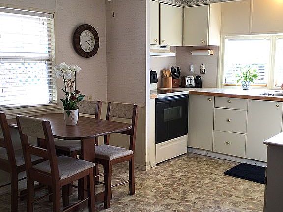 3rd image of 104 Encore Dr