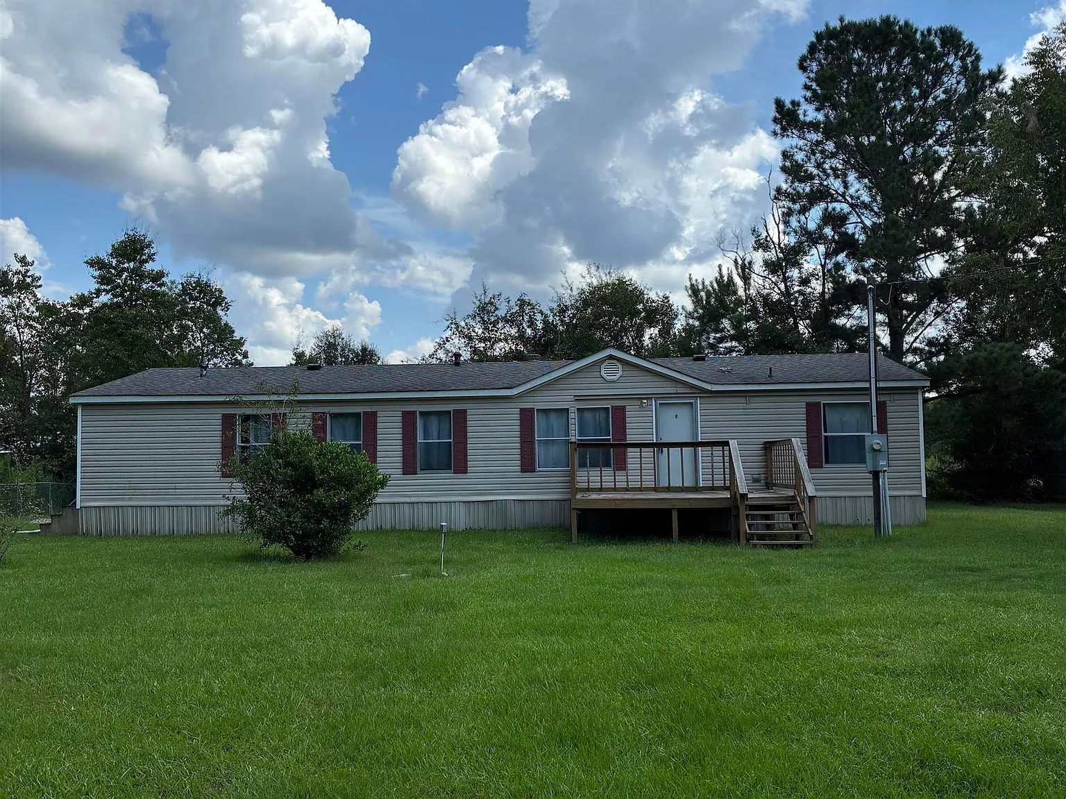 3 bed, 1620 sqft, $1,050 — Photo 1