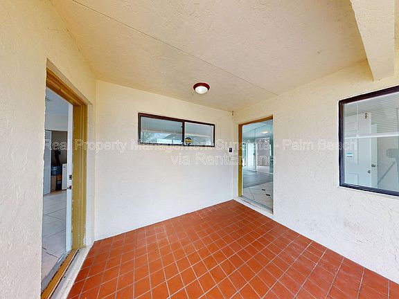 5th image of 609 White Water Dr