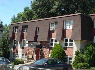 422 Smithfield Ave APT 3, Pawtucket, RI 02860