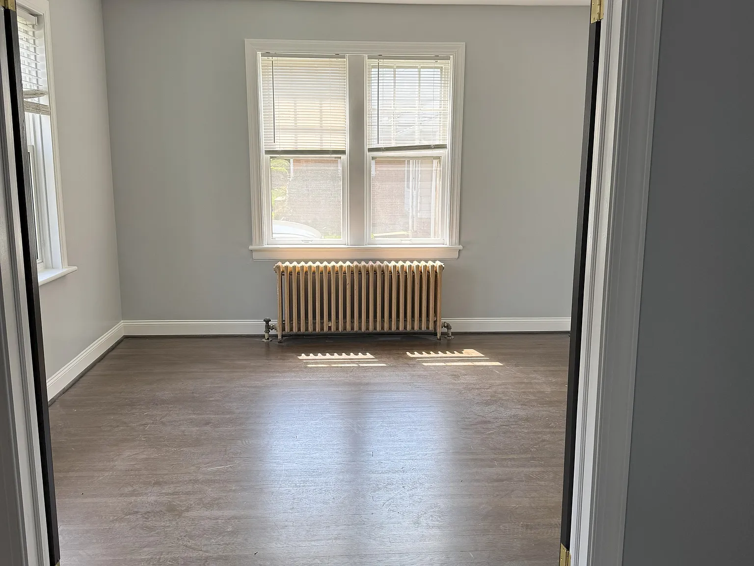 4 bed, 2514 sqft, $3,000 — Photo 2