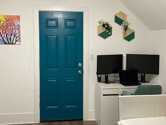 5th image of 2339 W Barry Ave #2avxh9xp9