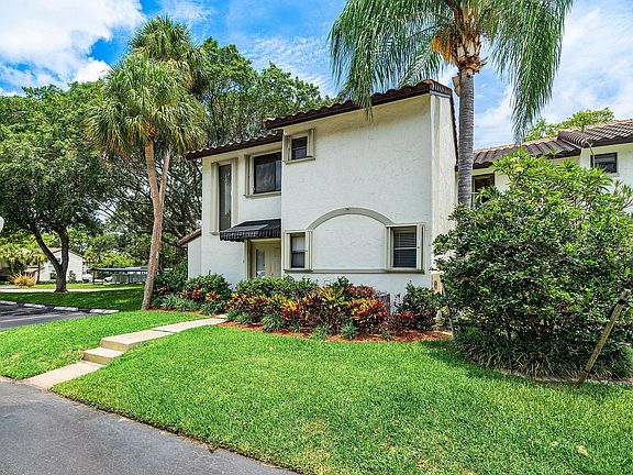 2nd image of 7200 NW 2nd Avenue #0660