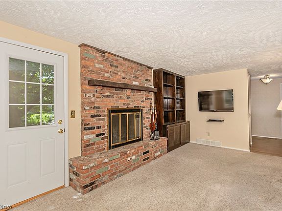 3rd image of 9090 Aileen Dr