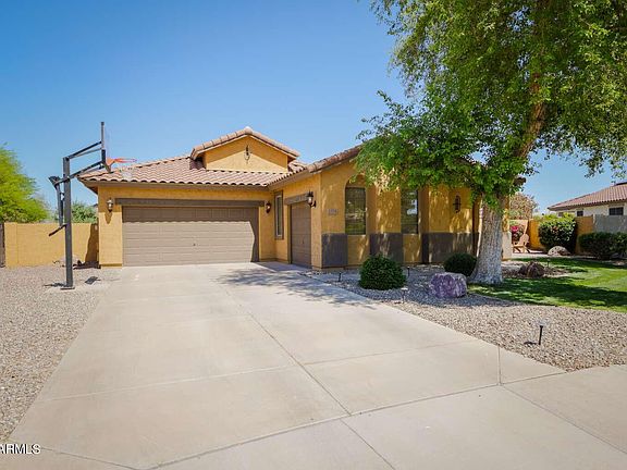 2nd image of 1224 E NIGHTINGALE Lane