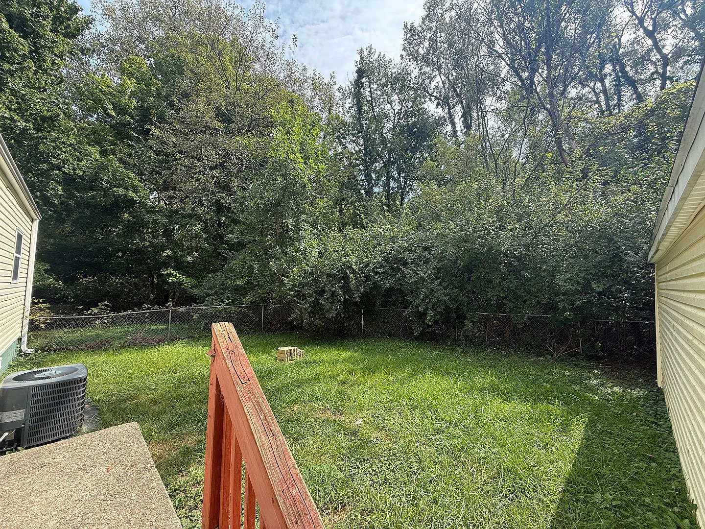 Remodeled* 3 Bed 1 Bath Home With Detached Garage! — Photo 3