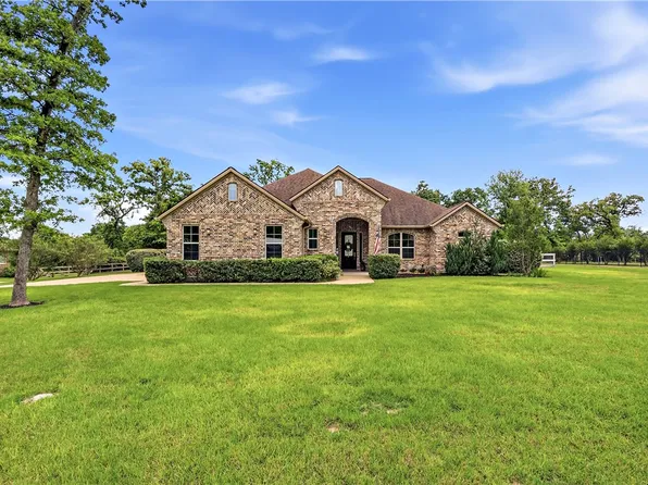 10096 Lancaster Dr, Iola, TX 77861