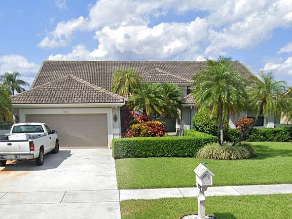 3rd image of 10101 NW 10th St