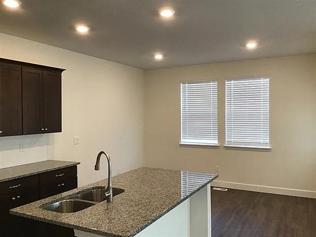 Building Photo - 2321 E Tumbleweed Rd