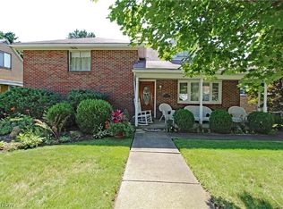 136 Circle Dr, Weirton, WV