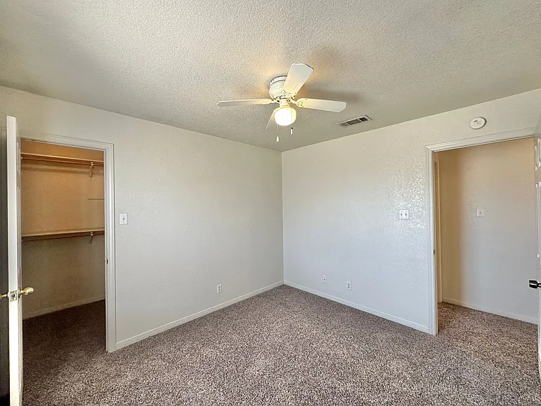 5206 Daybreak Dr — Photo 16