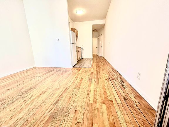 5th image of 328 E 15th St APT 13