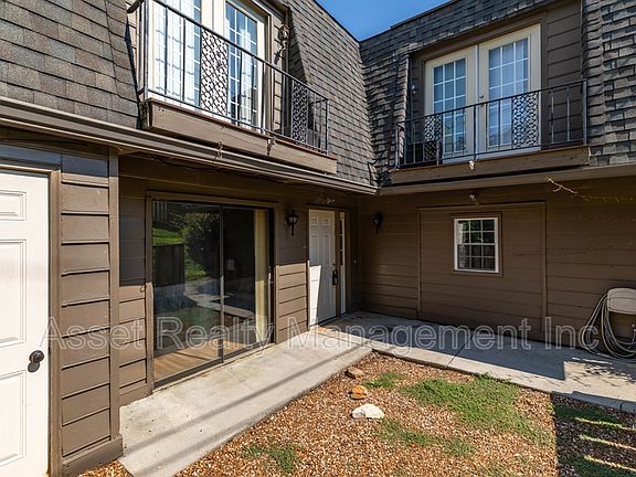 5th image of 9104 Woodpark Ln #D