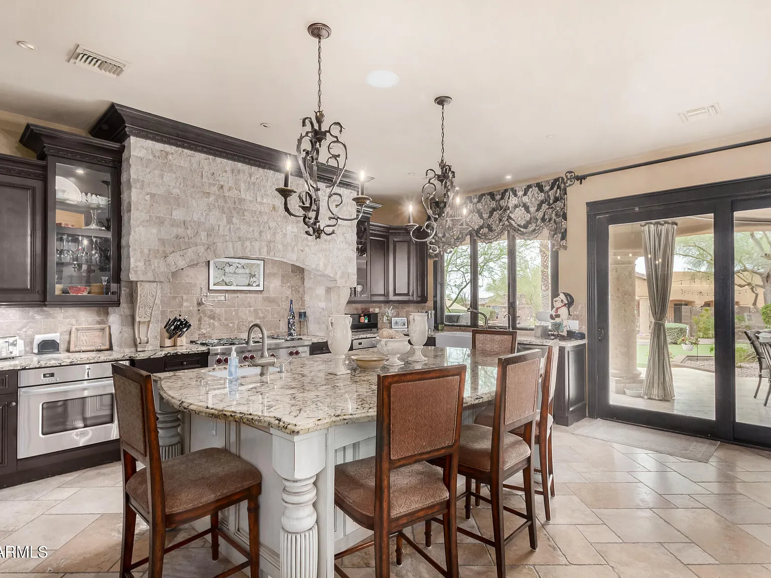 4 bed, 3.5 bath, 3845 sqft, $4,495 — Photo 3