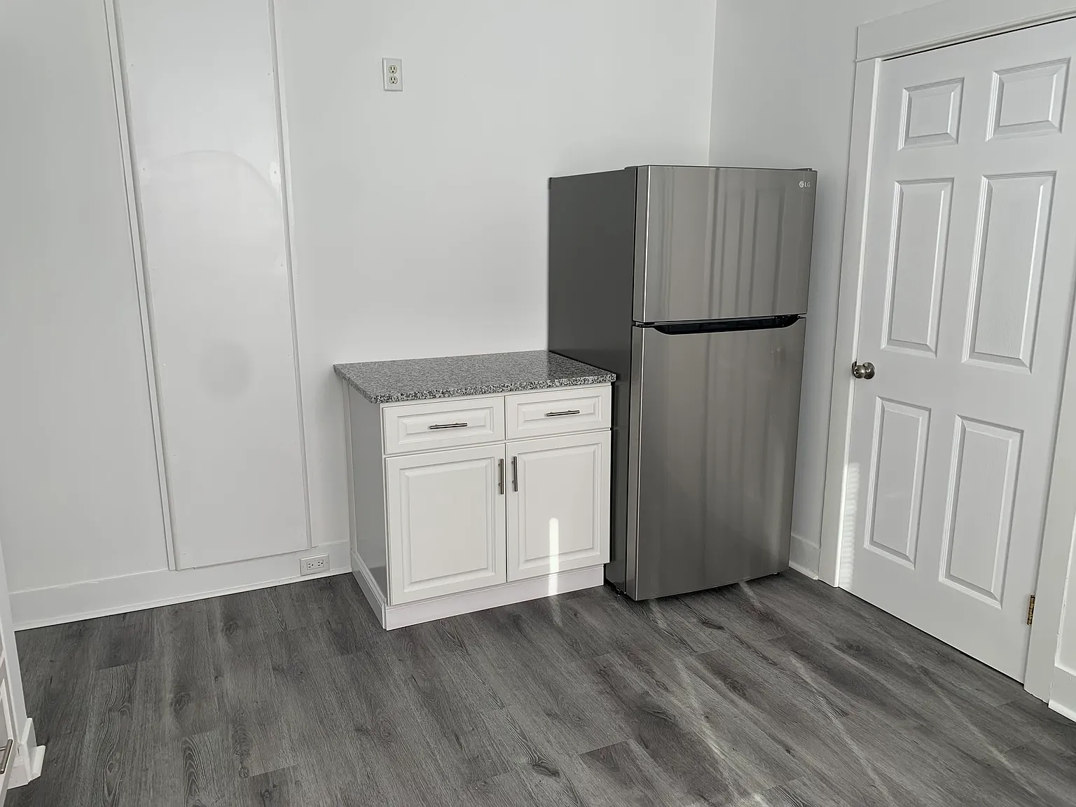 2 bed, 1.5 bath, 1386 sqft, $1,400 — Photo 3