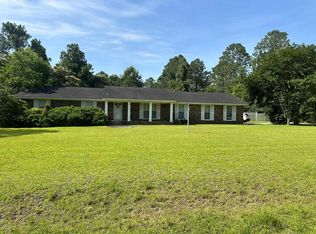 910 40th St E, Tifton, GA 31794
