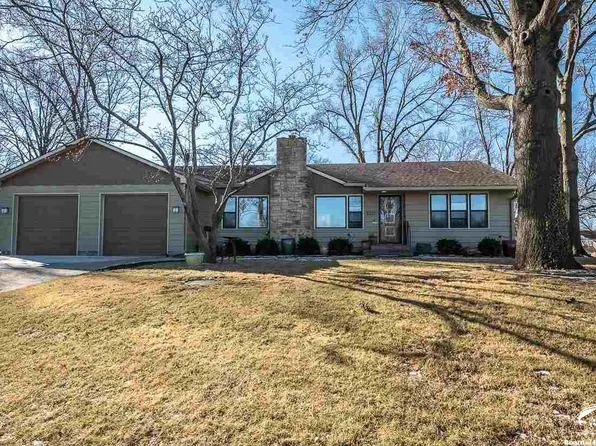 2323 Westdale Rd, Lawrence, KS 66049