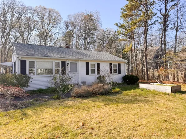 262 Old Barnstable Rd, East Falmouth, MA 02536