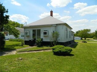 813 Elm St, Hillsboro, IL 62049
