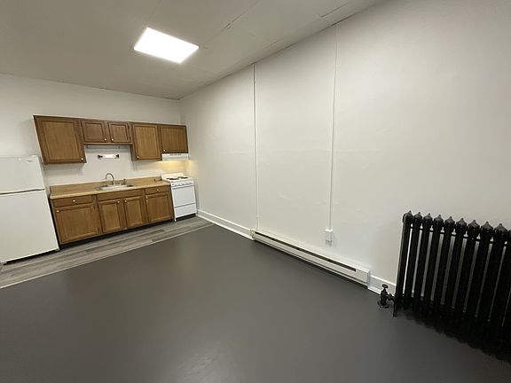 5th image of 6 Twelve Center Square Carlisle St #9