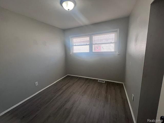 1774 Council Ave, photo 9