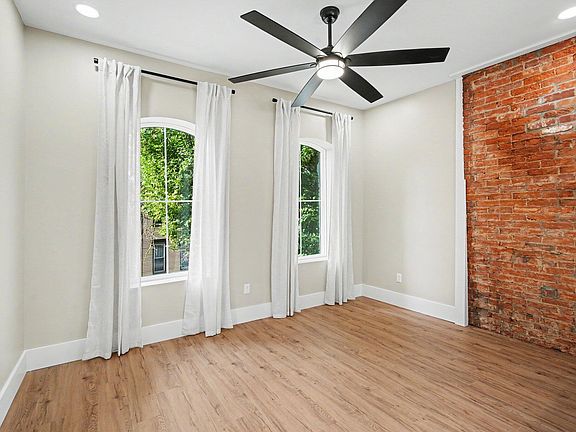 3rd image of 218 W 5th St