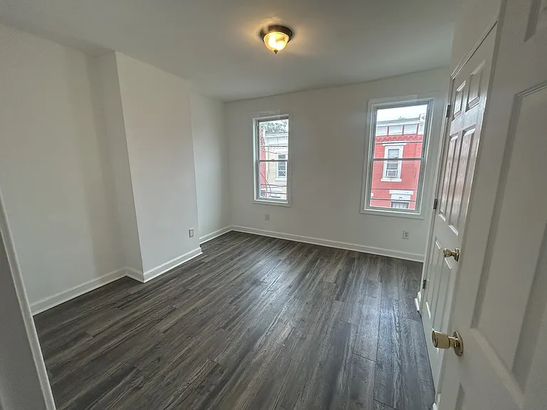 2930 W Arizona St — Photo 10
