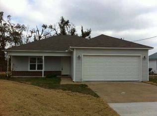 28 Marshall Rd N, Vilonia, AR 72173