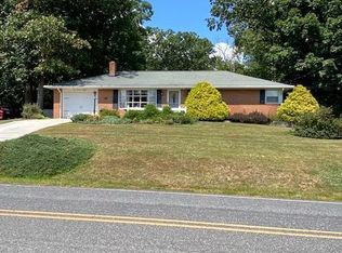 1080 700th Rd, New Oxford, PA 17350