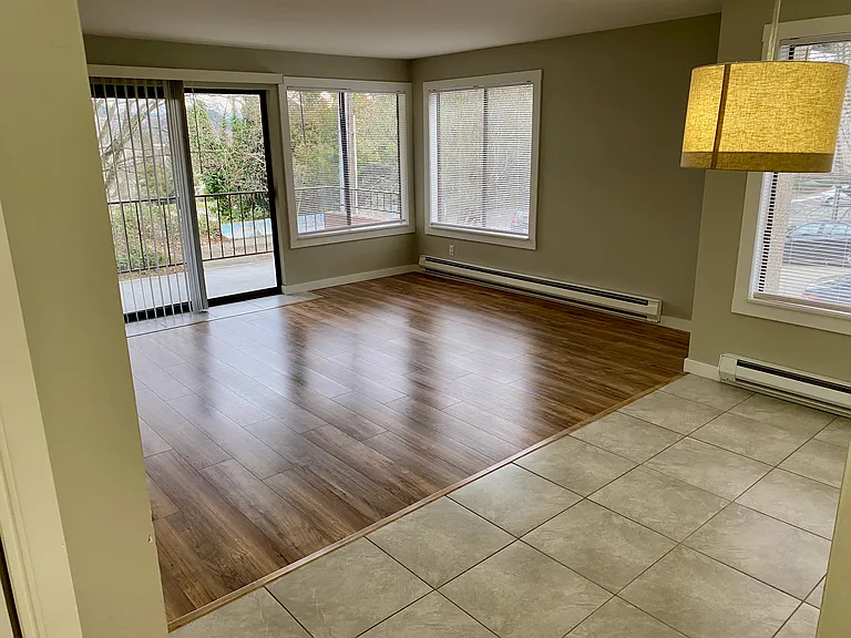 390 Rencliffe Apartments — Photo 11