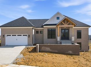 17827 Shakes Creek Dr, Fisherville, KY 40023