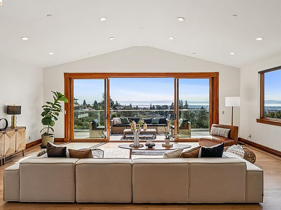 5th image of 33 Somerset Rd