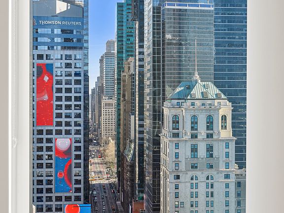 4th image of 312 W 43rd St #29B
