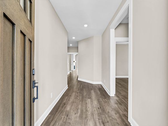 2nd image of 1425 Hereford Blvd