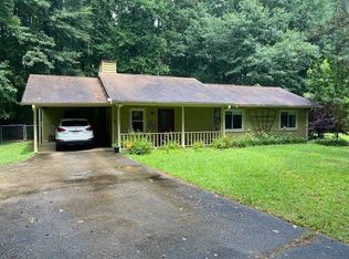 3015 Barrett Ct, Powder Springs, GA 30127