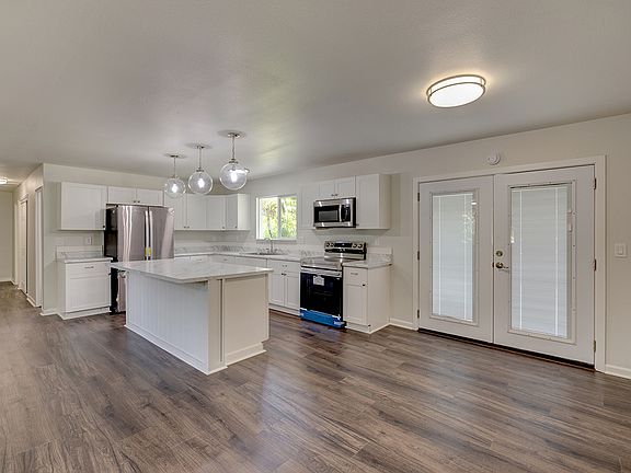 4th image of 424 W Puainako St