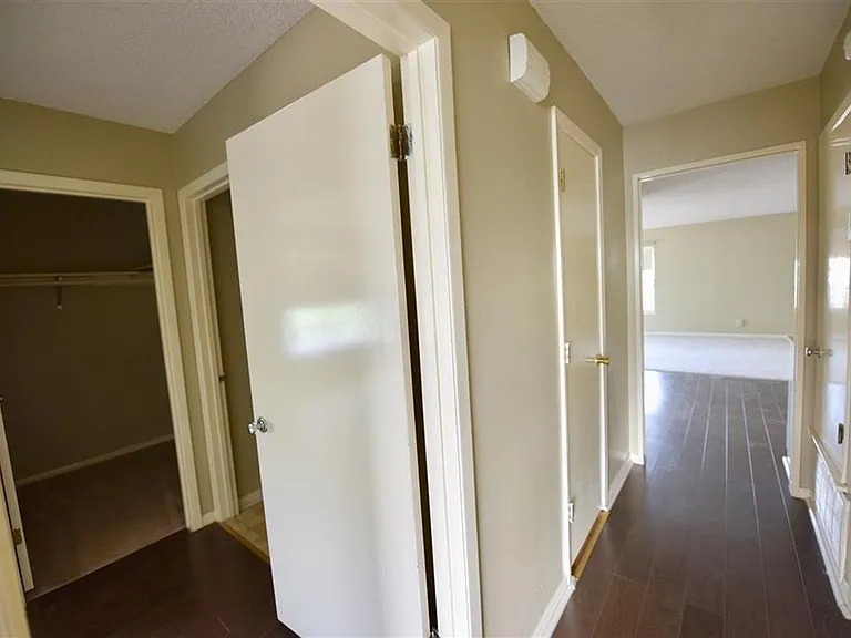 100 Royal Way Dr #4D — Photo 21