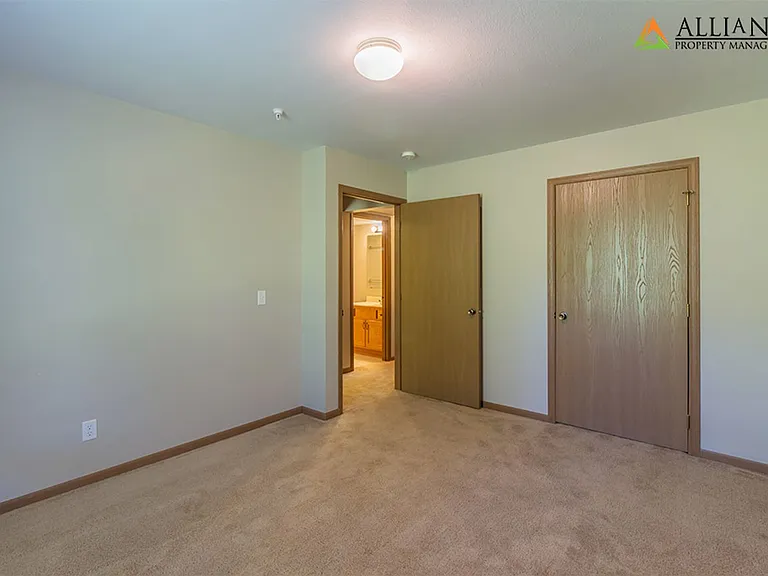 Beechwood Terrace 1420 — Photo 13