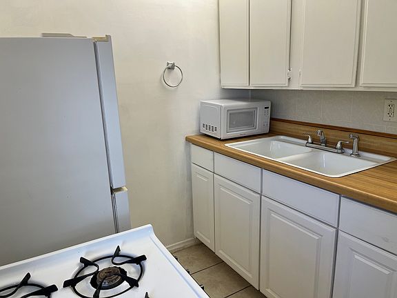 4th image of 32929 Urban Ave #B