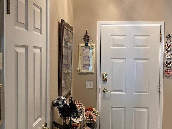 3rd image of 5205 Knox Ct #5205