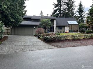 121 Fairway Pl, Sequim, WA 98382