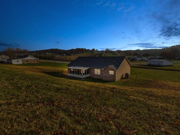 110 Fay St, Jeffersonville, KY 40337