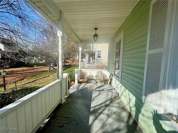 4th image of 119 Grant St