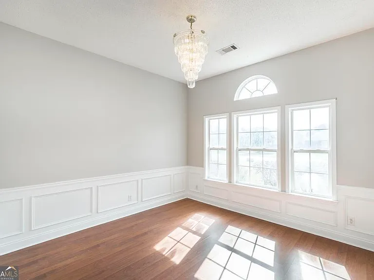 105 Millstone Way — Photo 8